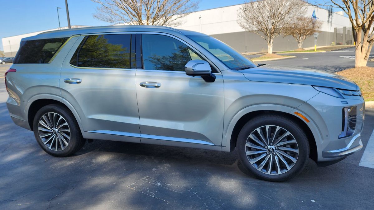 2024 Hyundai Palisade Calligraphy AWD Review: Tech Overload and Plush ...